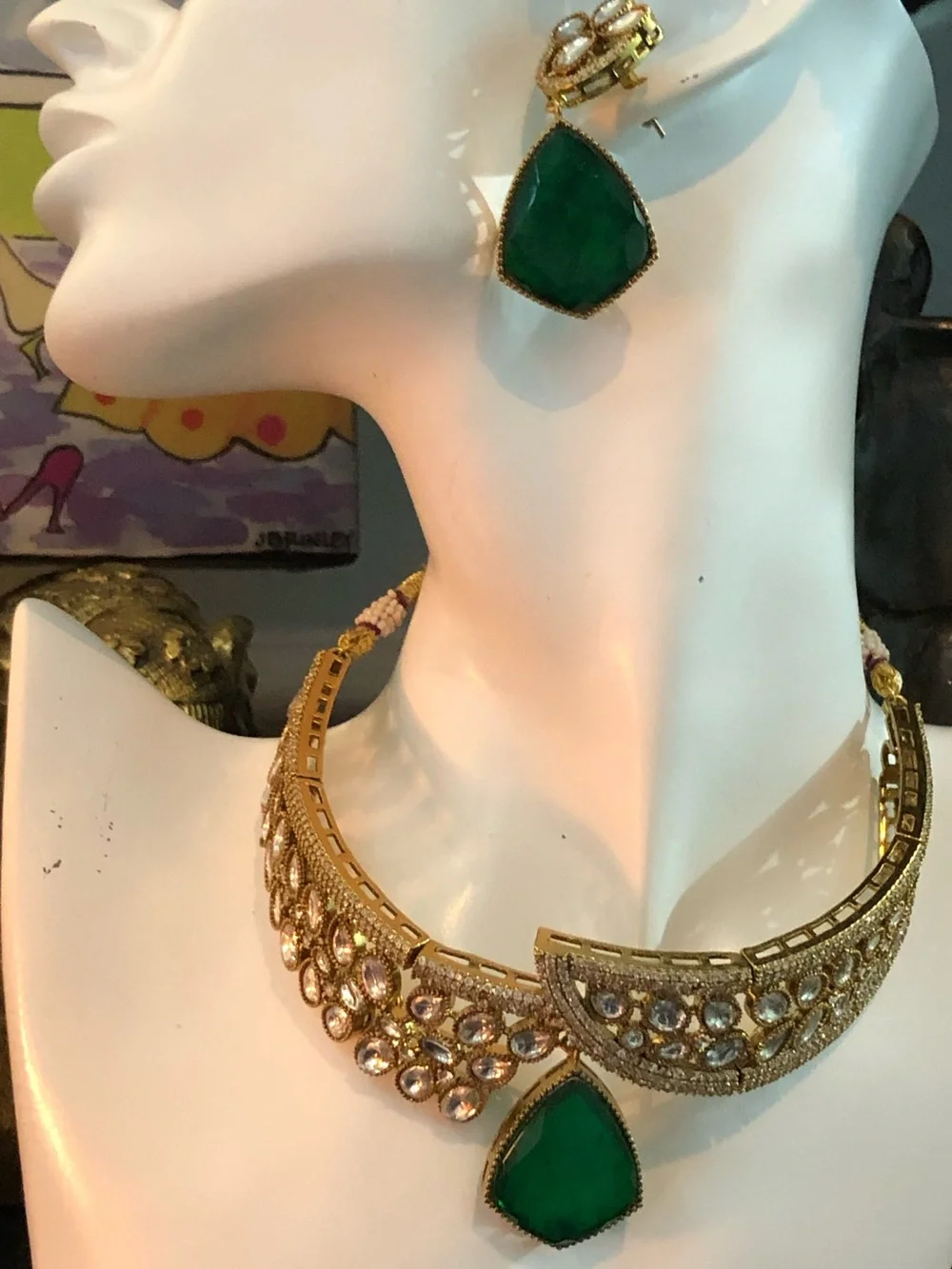 MIDEASTERN, EGYPTIAN Teardrop EMERALD Gold-Tone Necklace Pendant